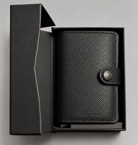 Brand new secrid - brand,